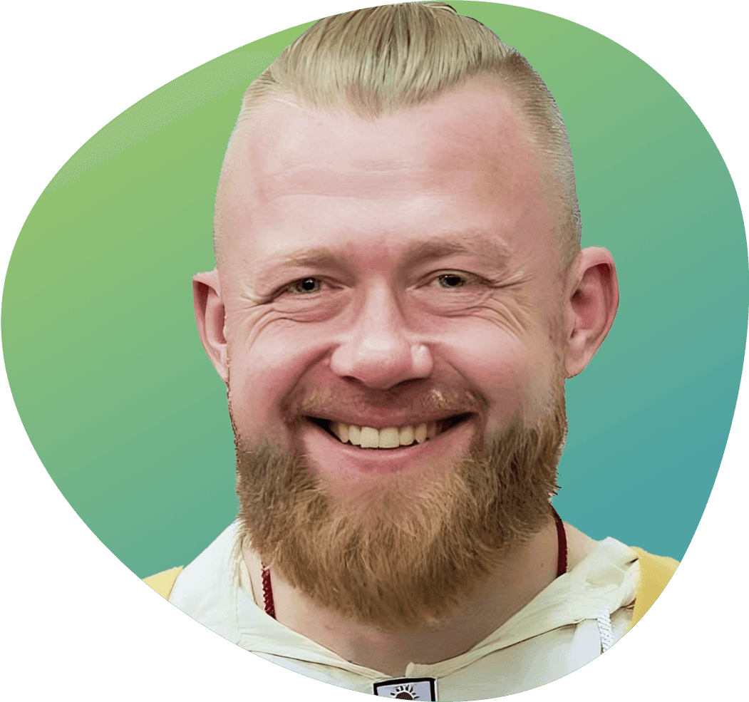 Александр Манаков