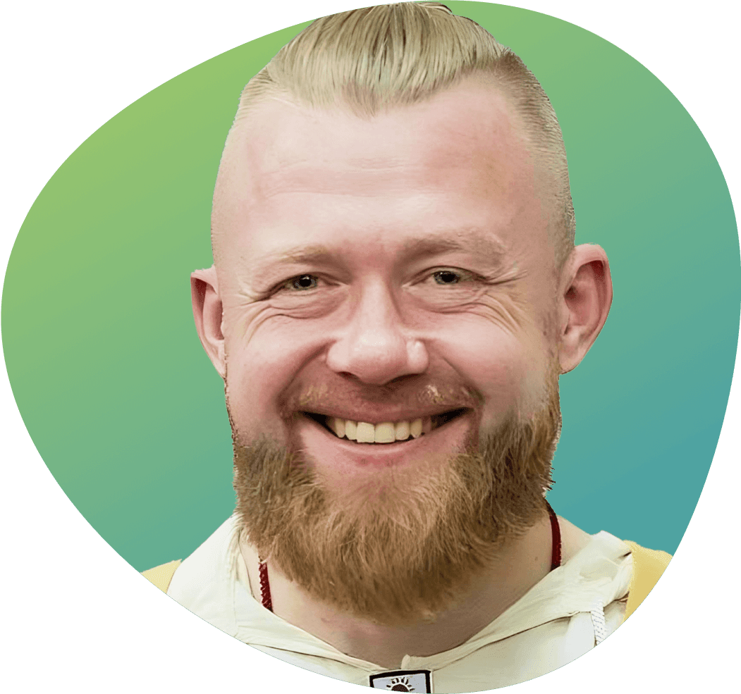 Александр Манаков
