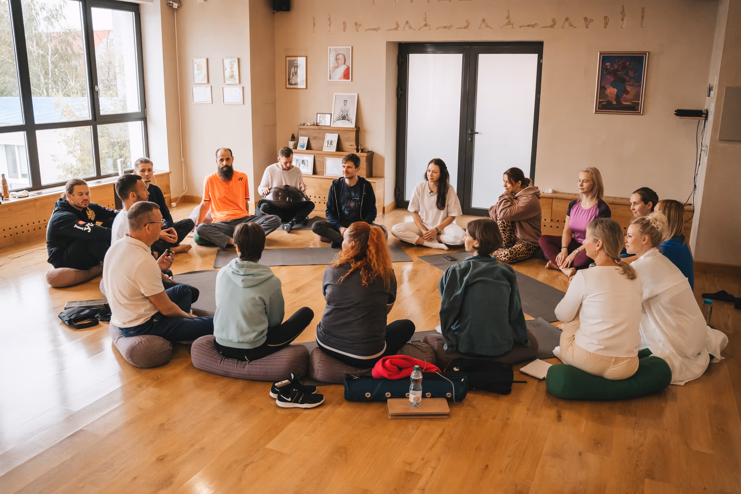 LIVE — фото конференции