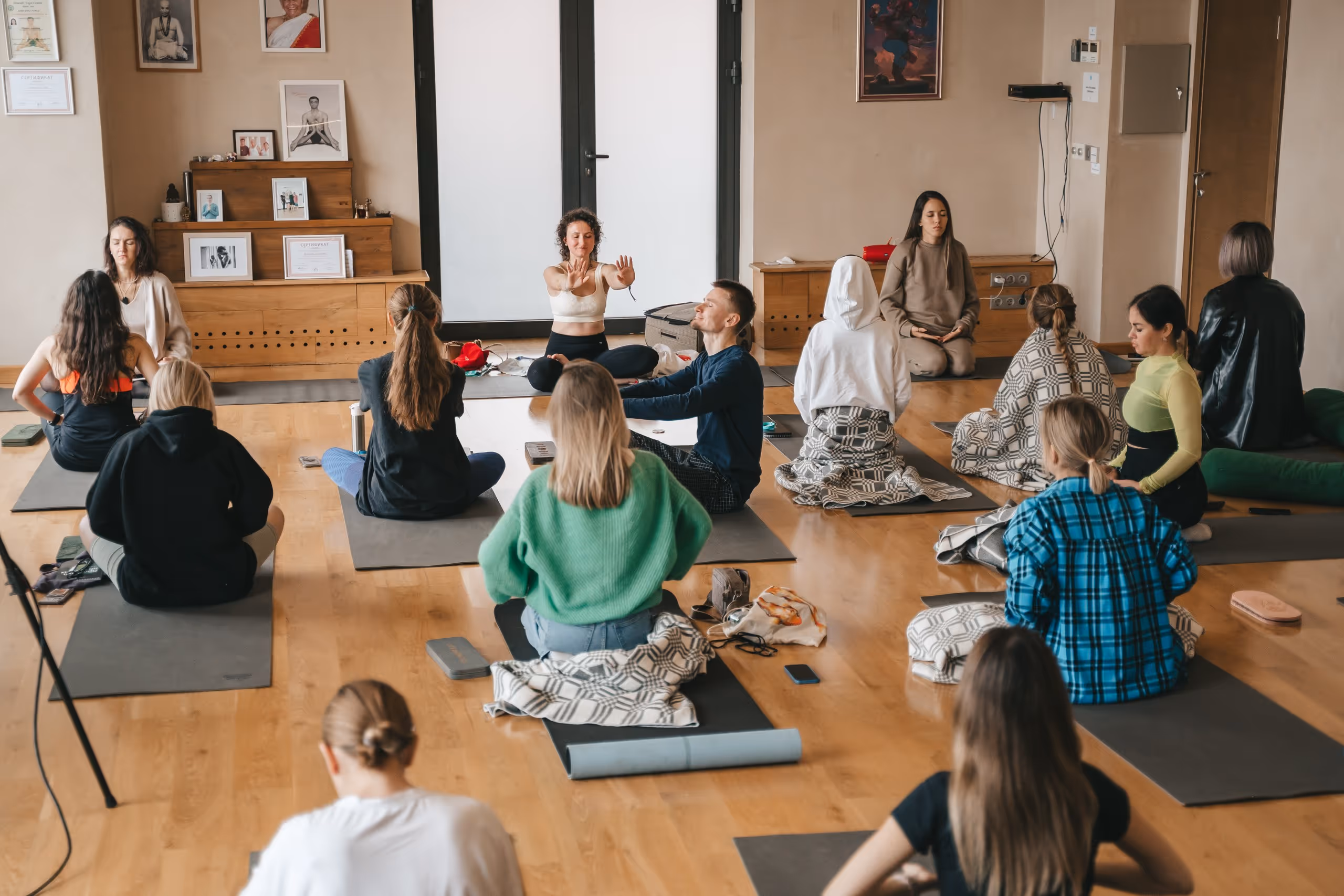 LIVE — фото конференции